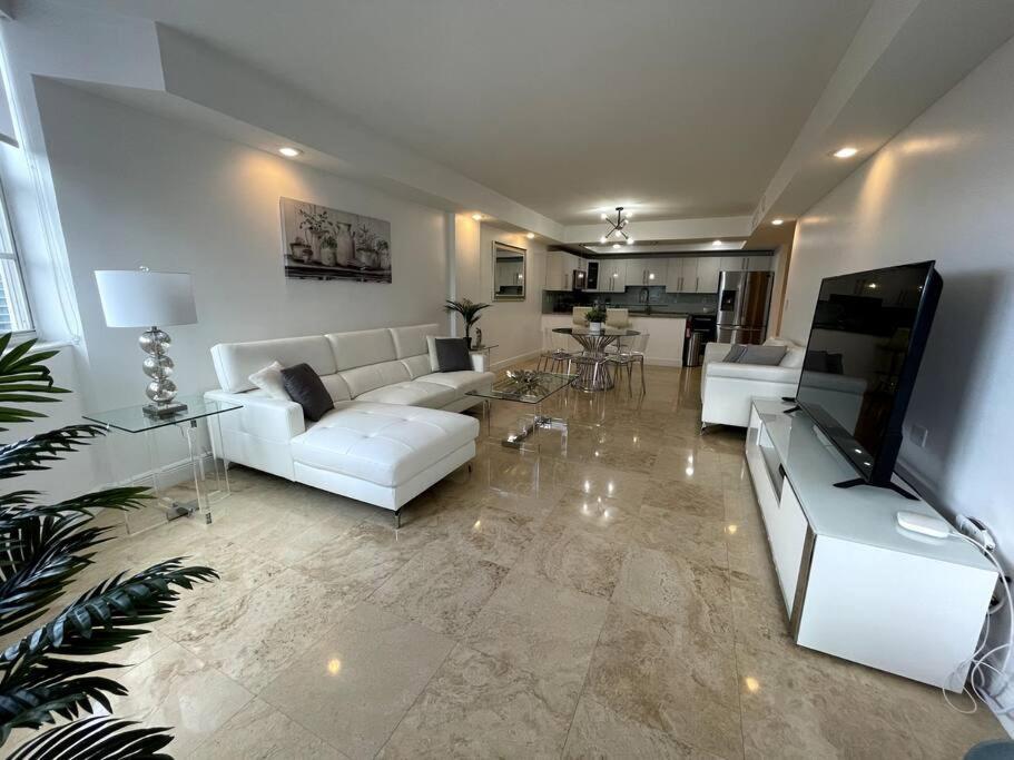 Breathtaking Ocean View! 15Th Floor Apartman Miami Beach Kültér fotó